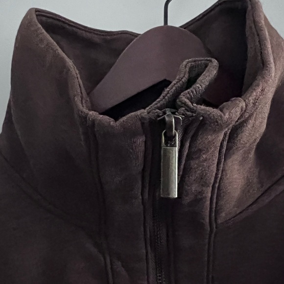 Old Navy Women's 1/4 Zip Cowl Neck
Pullover w. pockets - Picture 5 of 14